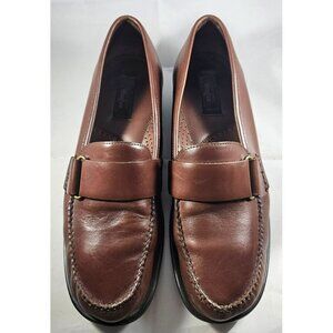 GH Bass & Co Cecilia Wenjuns Women's Size 9,5 Brown Leather Loafer, Pre-owned